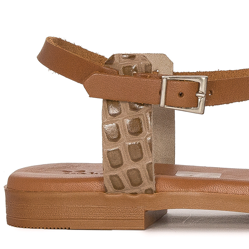 Maciejka brown leather women's flat sandals