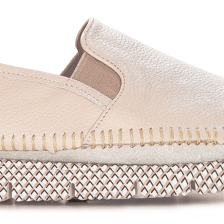 Maciejka Beige Low Shoes