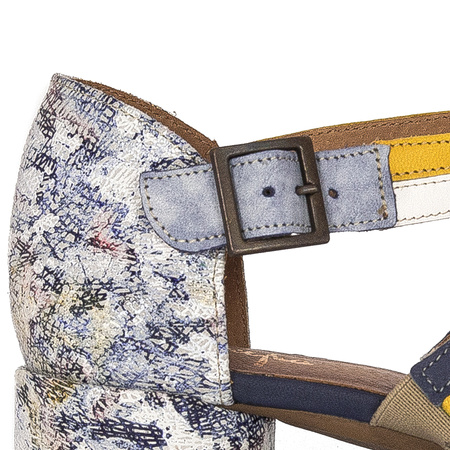 Maciejka Blue Low Shoes 04965-06/00-5