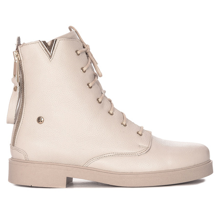 Maciejka Beige women's Boots 05723-04/00-8