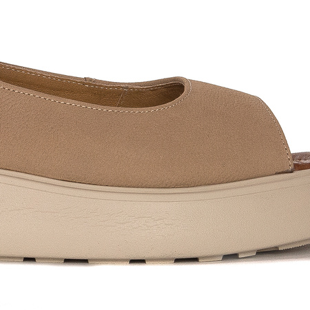 Maciejka Dark Beige Sandals 06070-10-00-1