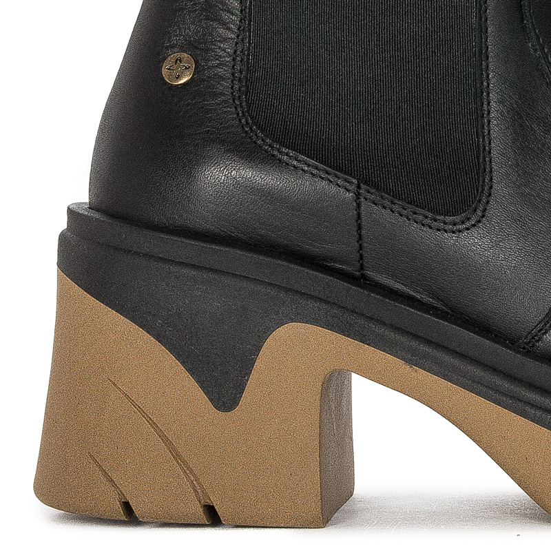 Maciejka Black+Dark Beige Boots 05746-10/00-7