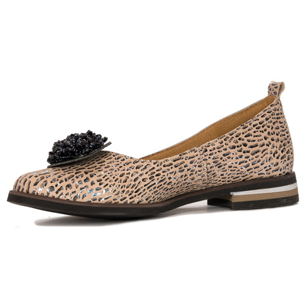 Maciejka Women's beige leather Flat Shoes