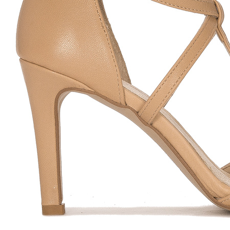 Maciejka Beige Sandals 2755J-04/00-1