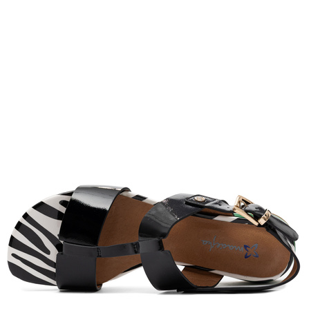Maciejka Leather Sandals Patent Finish Low Heel Black K7455-01/00-1
