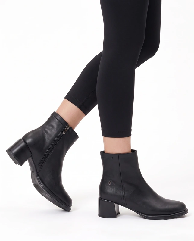 Maciejka Leather Block Heel Ankle Boots Black K7753-01/00-7