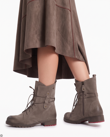 Maciejka Women's Beige Boots