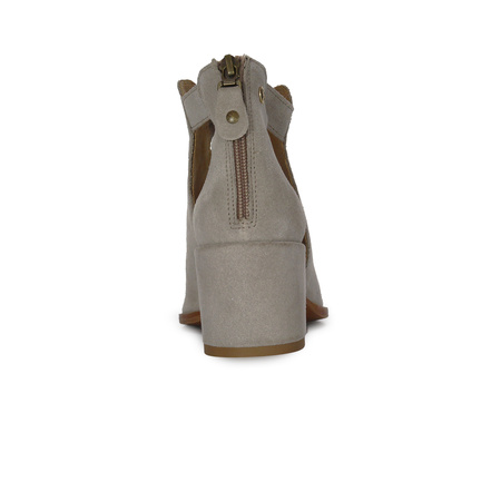 Maciejka Women's Beige Boots 06456-04/00-5