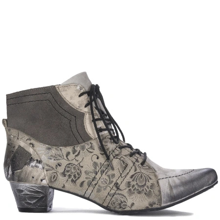 Maciejka Beige Boots 06579-04/00-8