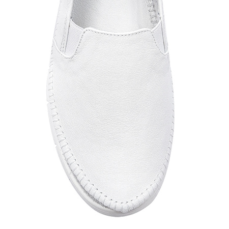 Maciejka White Low Shoes
