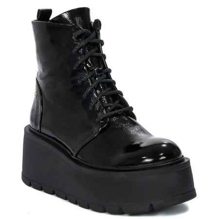 Maciejka Black Lace-UP Boots 05294-20/00-6