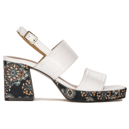 Maciejka White Sandals 06051-11-00-5