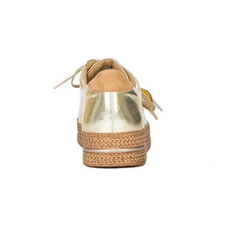 Maciejka Gold Flat Shoes 04550-25/00-5