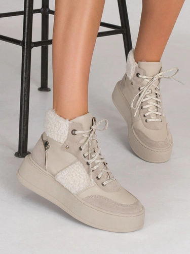 Maciejka Beige Leather warmed platform Lace-UP Boots