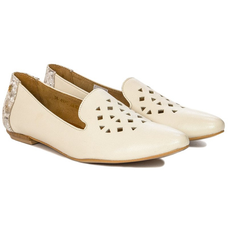 Maciejka Beige Low Shoes