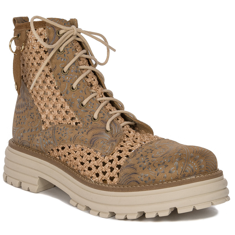 Maciejka Beige Boots 05802-04/00-5