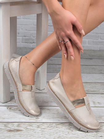 Maciejka Light Beige Low Shoes