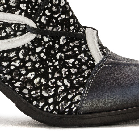 Maciejka Premium Leather Ankle Boots Block Heel Black Blue 05605-01/00-7