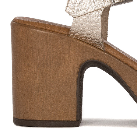 Maciejka Gold Women's Leather Sandals