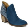 Navy blue || Blue