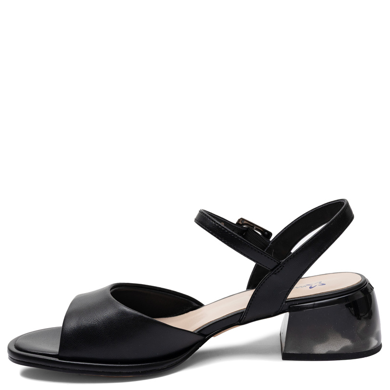 Maciejka Elegant Leather Sandals Black K7523-01/00-1