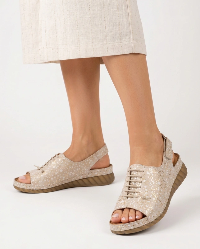 Maciejka Comfortable Leather Wedge Sandals Beige L7635-04/00-1