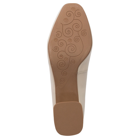 Maciejka Women's Light Beige Leather Pumps