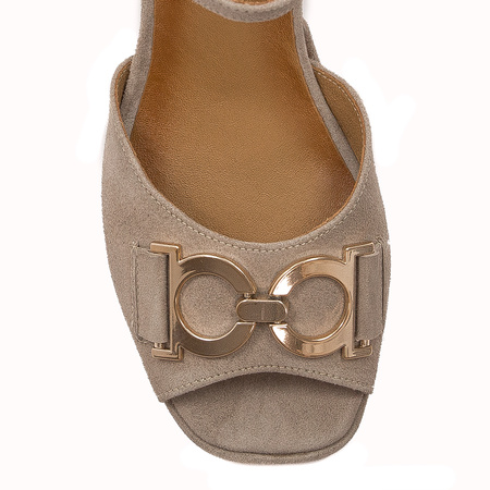 Maciejka Women's sandals in natural velor leather beige