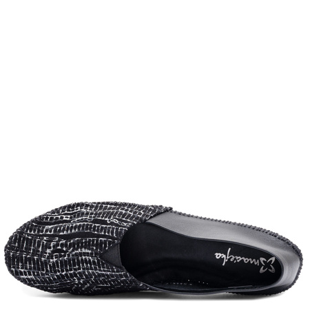 Maciejka 1930W Leather Textured Slip-on Shoes Black 1930W-48/00-0