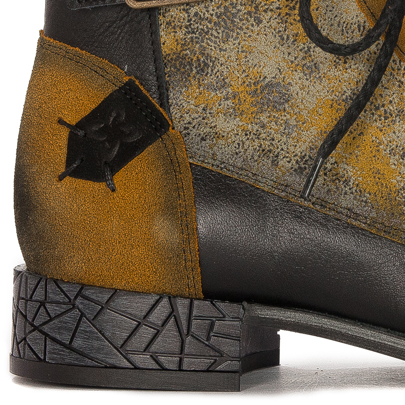 Maciejka Yellow Boots 05077-07/00-5