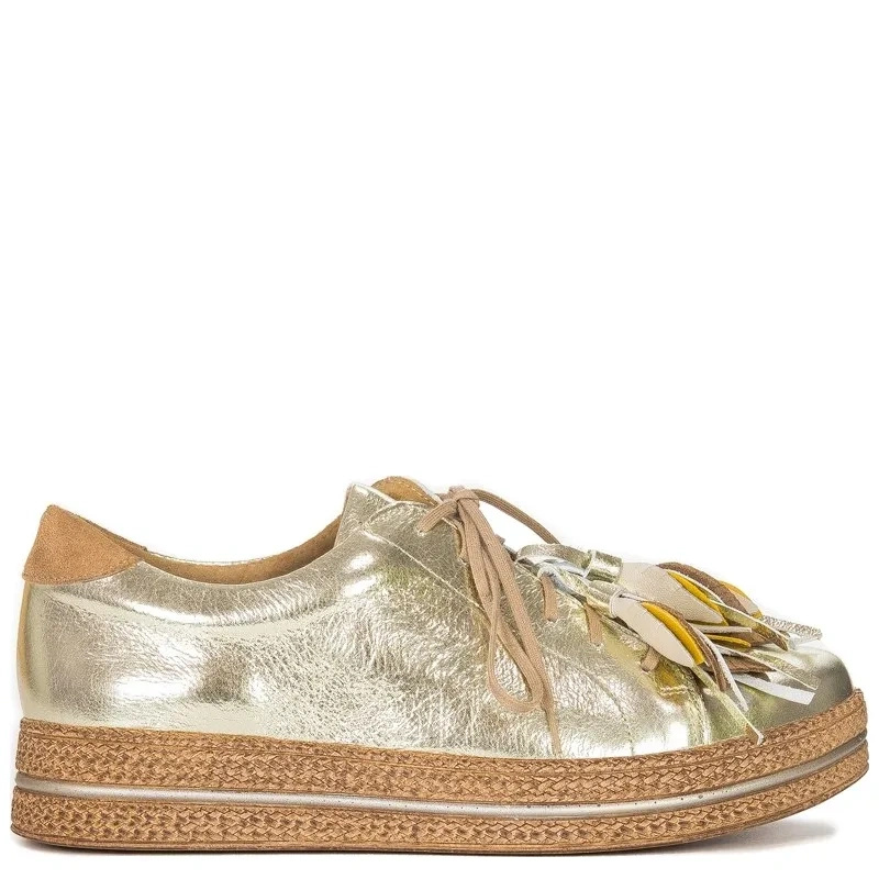 Maciejka Gold Flat Shoes 04550-25/00-5