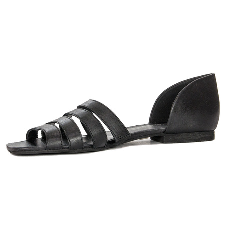 Maciejka Women's flat sandals natural leather Black