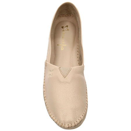 Maciejka Beige Flat Shoes 01930-04/00-0