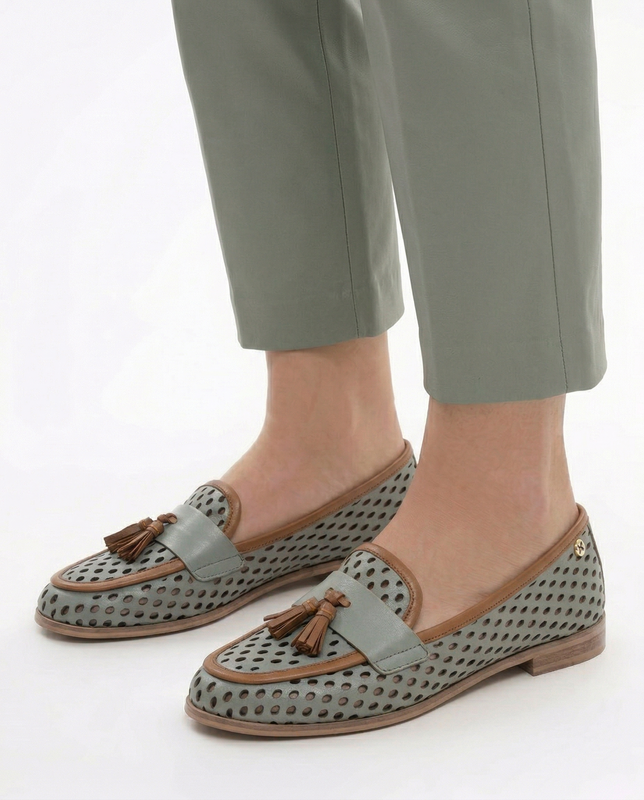 Maciejka Leather Openwork Flats Olive With Tassels HJ760-24/00-1