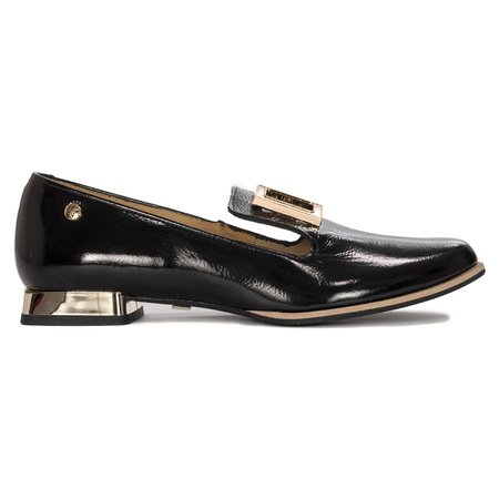 Maciejka lacquered Black Flat Shoes