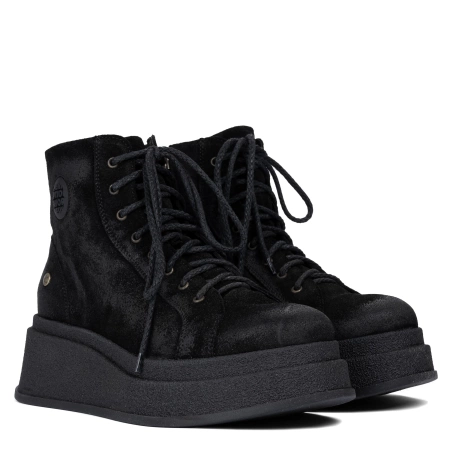 Maciejka Premium Suede High-Sole Boots Black 06309-01-00-8