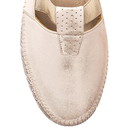 Maciejka Light Beige Low Shoes