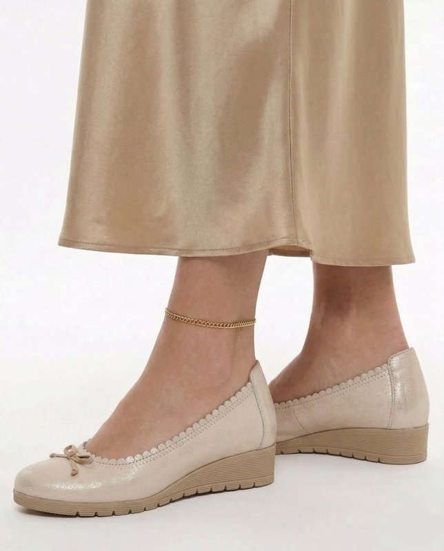 Maciejka Leather Wedge Ballerinas Scalloped Metallic Beige 03469-10-00-5