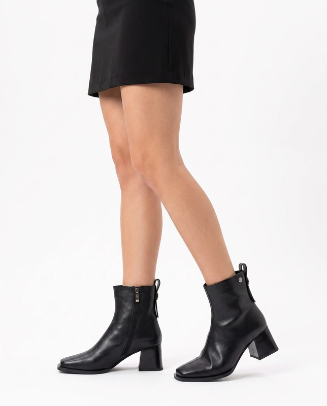 Maciejka Women's Leather Ankle Boots on a Heel Black K7660-01/00-7