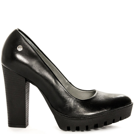 Maciejka Classic Leather Platform Pumps Black 02629-01/00-1