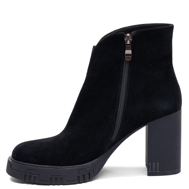 Maciejka Black Suede Ankle Boots Block Heel Platform K7700-01/00-7