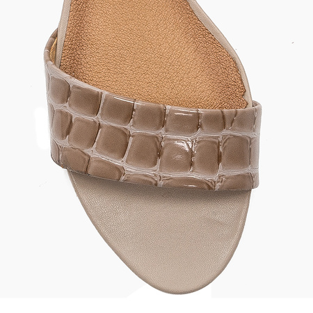 Maciejka Dark Beige Sandals 01971-62/00-5