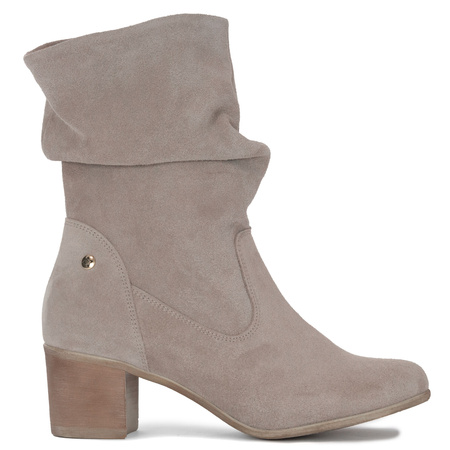 Maciejka Suede Ankle Boots Slouchy Block Heel Light Beige 07262-22/00-6