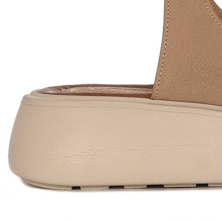 Maciejka Dark Beige Sandals 06070-10-00-1