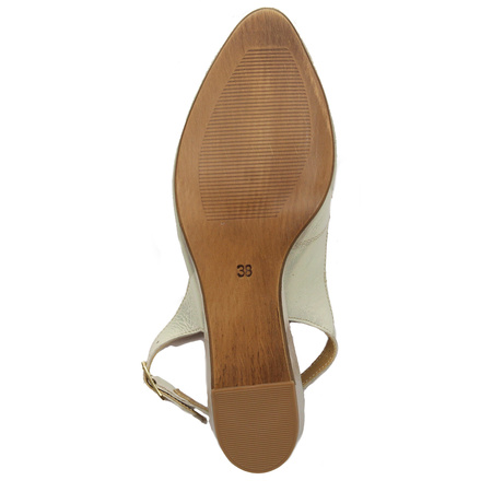 Maciejka Leather Light Beige Women's Sandals 06472-22/00-1