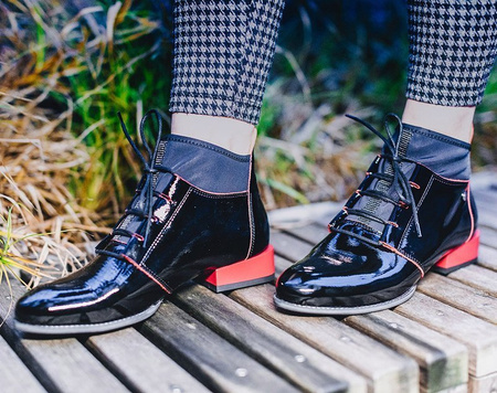 Maciejka Black Lace-up Boots 04744-16/00-5