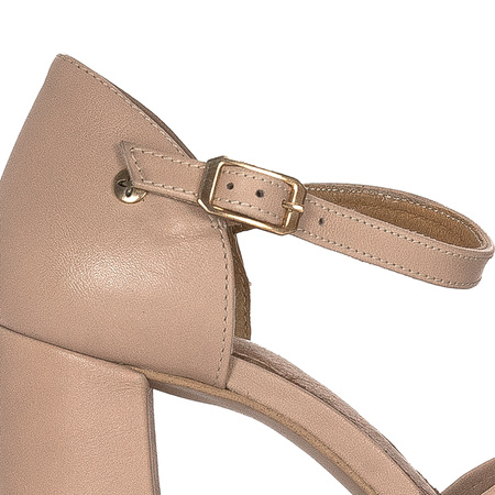 Maciejka Beige Sandals 06025-01-00-1