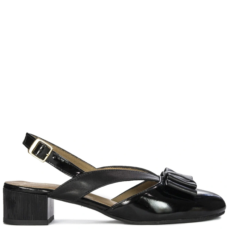 Maciejka Leather Black Pattented Women's Sandals 06487-01/00-1