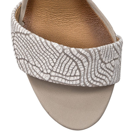 Maciejka 04235-03-00-5 Grey Sandals