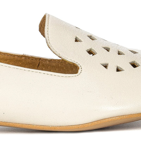 Maciejka Beige Low Shoes